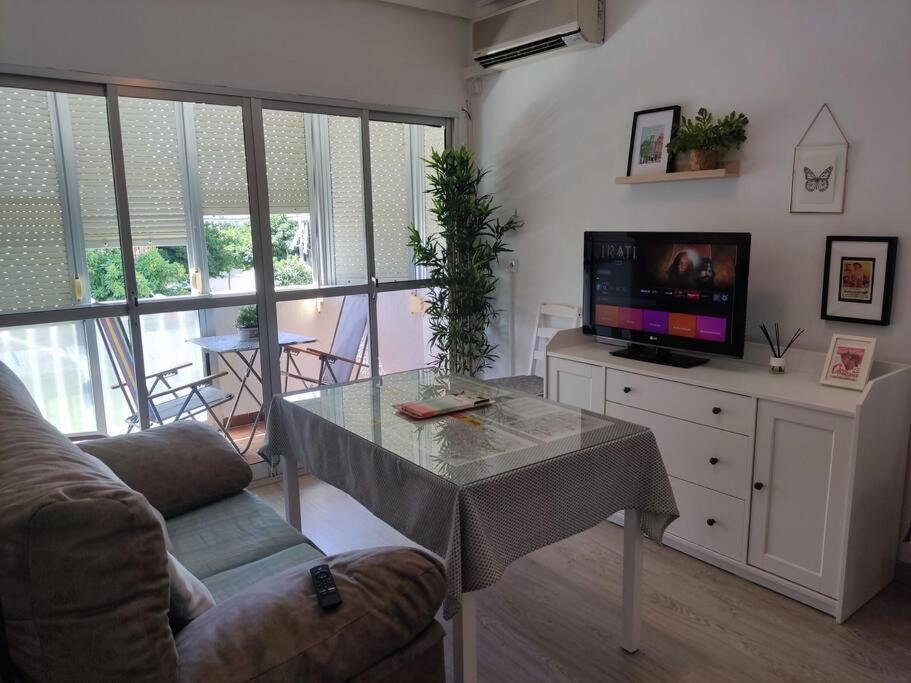 Cozy And Well Connected Apartment 세비야 외부 사진